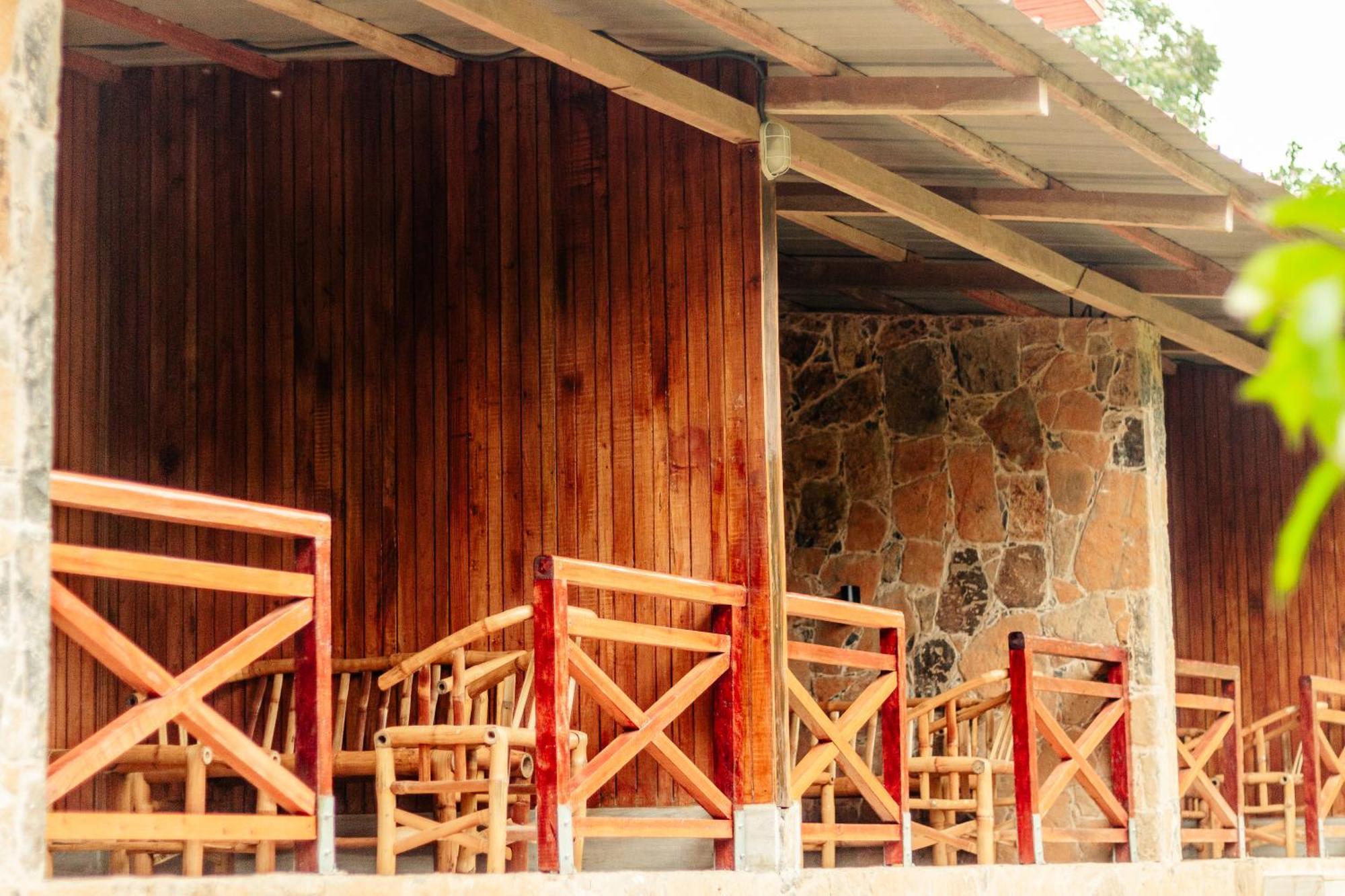 Eden Valley Ecolodge And Farming Madalena Ngoại thất bức ảnh